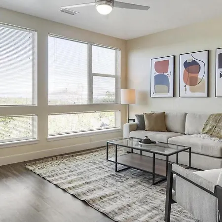 Landing Modern Apartment With Amazing Amenities